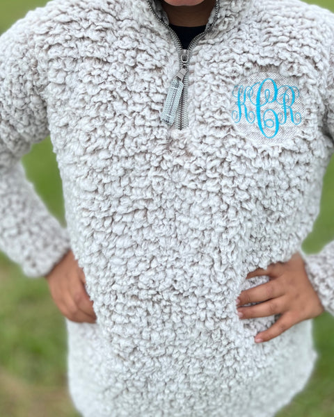 Sherpa pullover 2025 with monogram patch